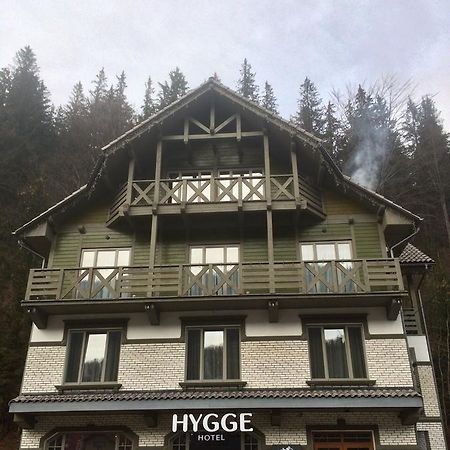 Hygge Hotel Tatariv Buitenkant foto