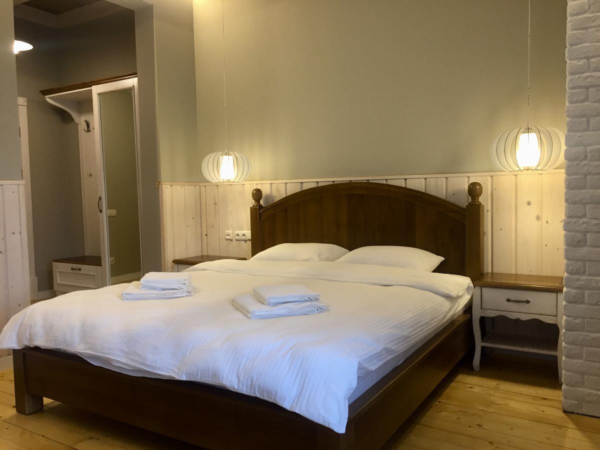 Hygge Hotel Tatariv Buitenkant foto
