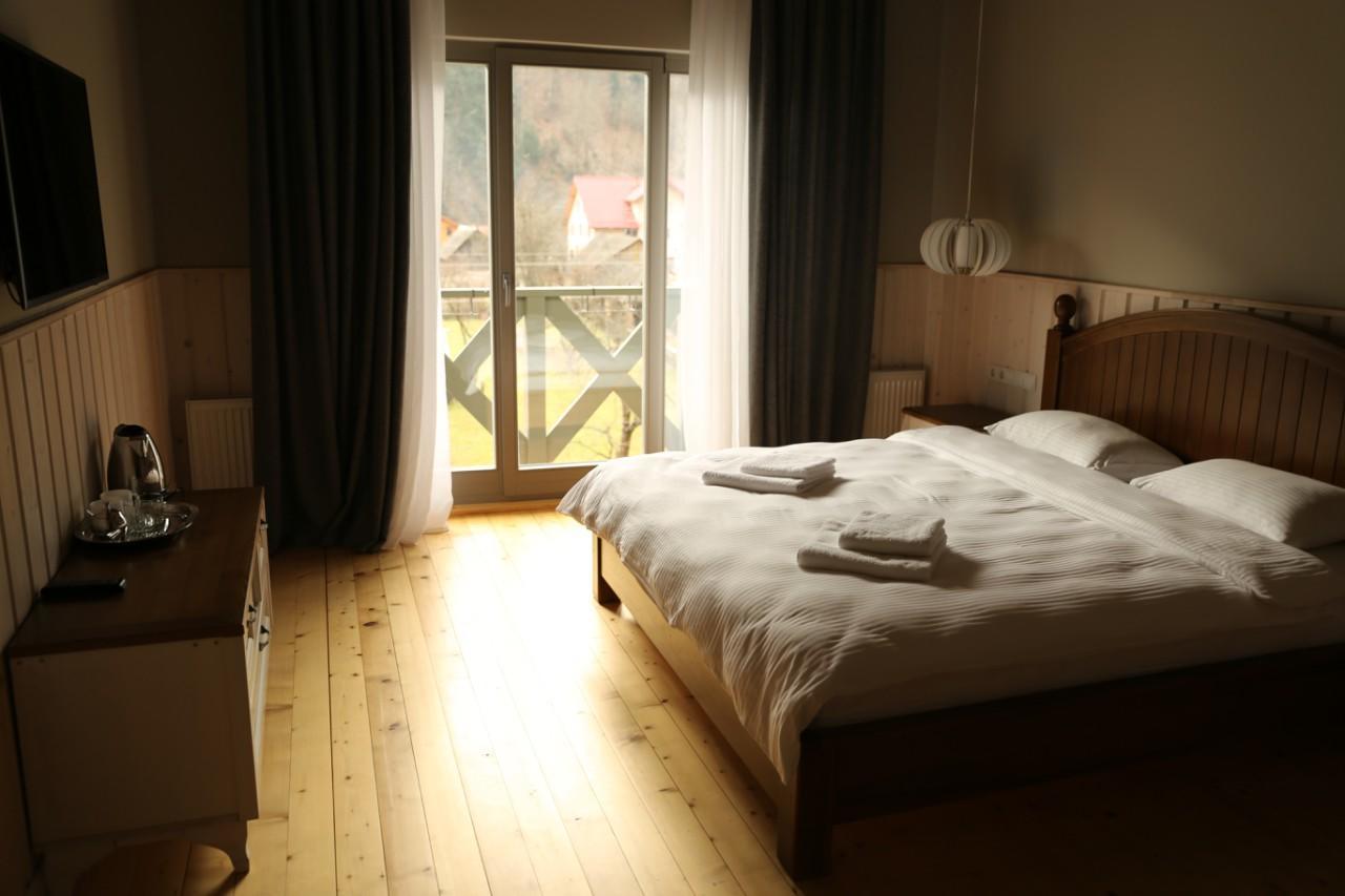 Hygge Hotel Tatariv Buitenkant foto
